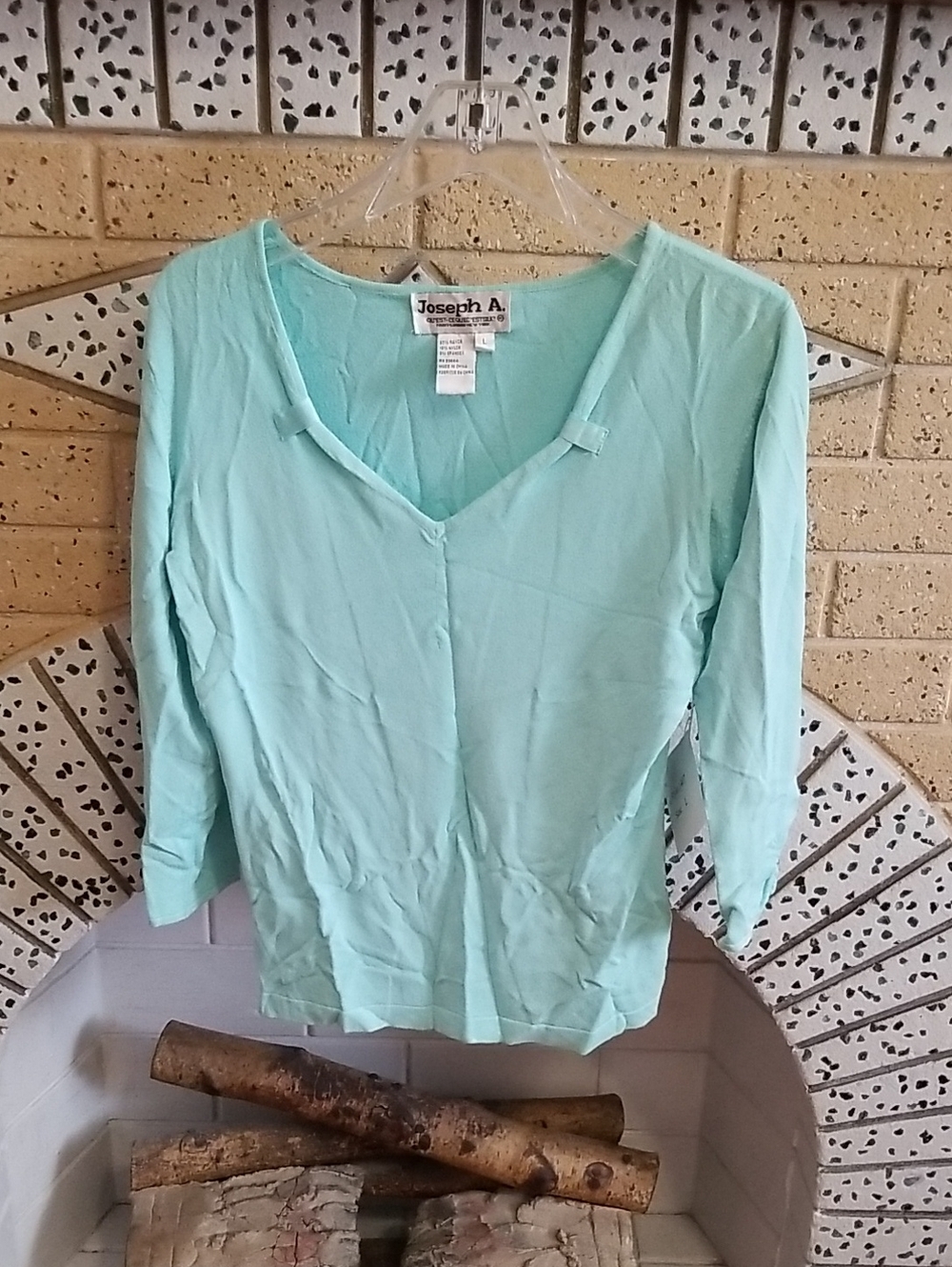 Joseph A Mint Green V-Neck 3/4 Sleeve Blouse